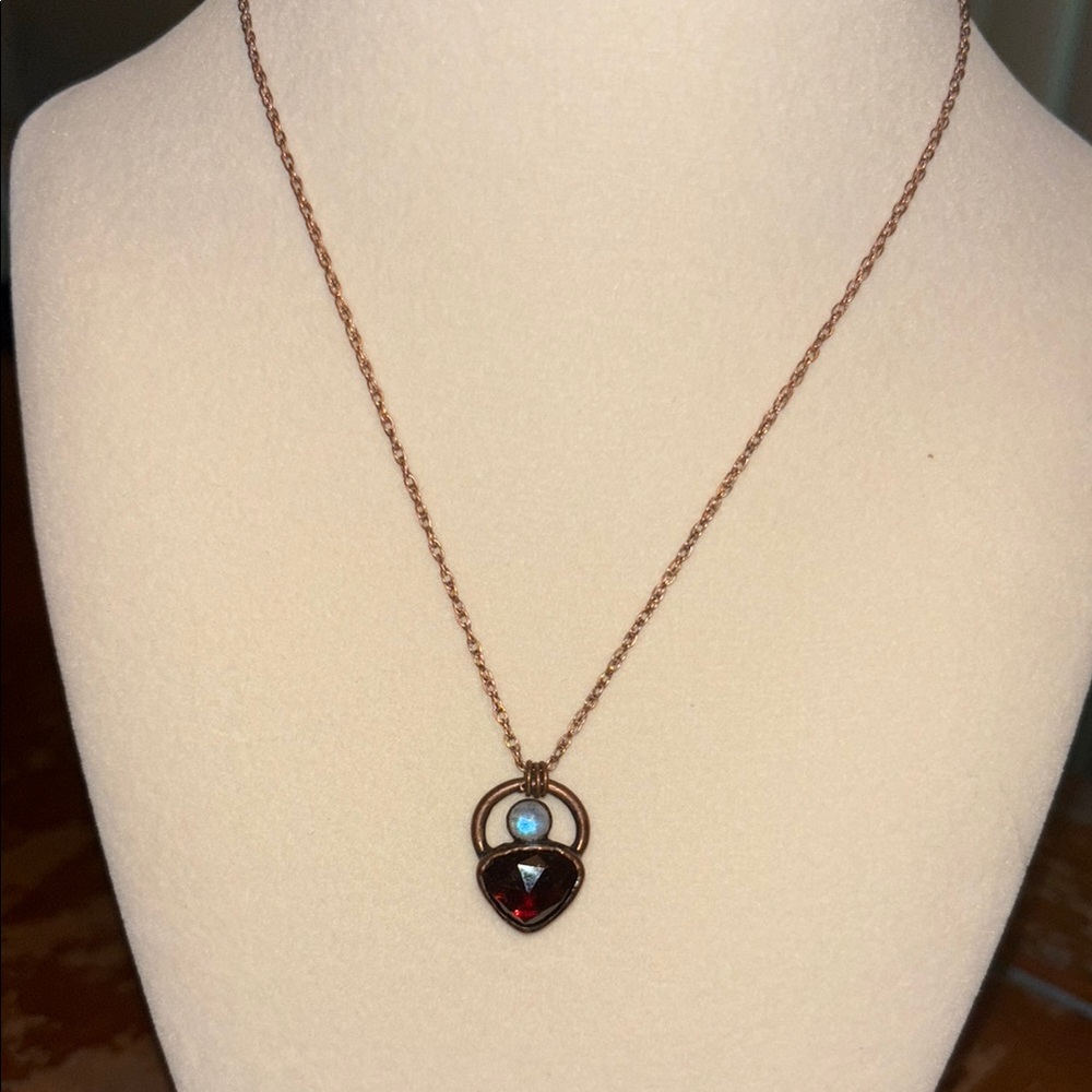 Elegant Garnet and  Moonstone Pendant Necklace